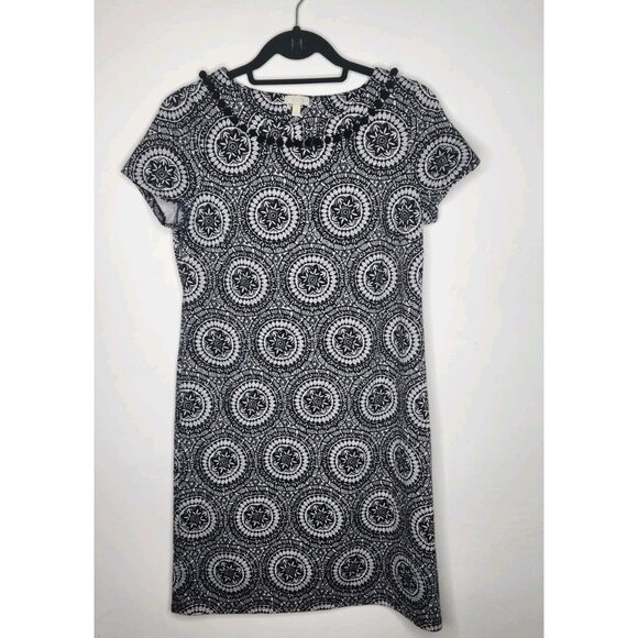 ❤️Talbots Black & White Medallion Print Sheath Dress Pompom Neckline Size SP - Picture 1 of 5